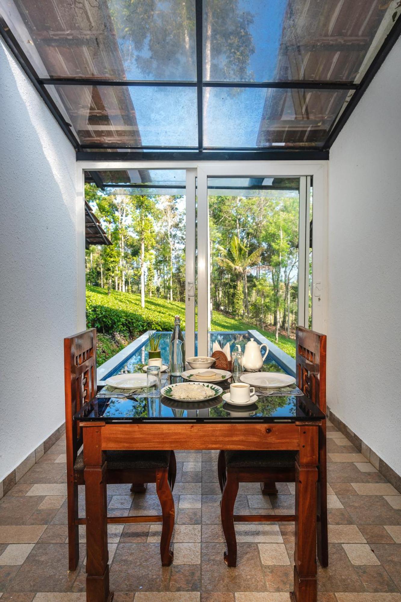 Tealawn Pool Villa, Munnar Exterior foto